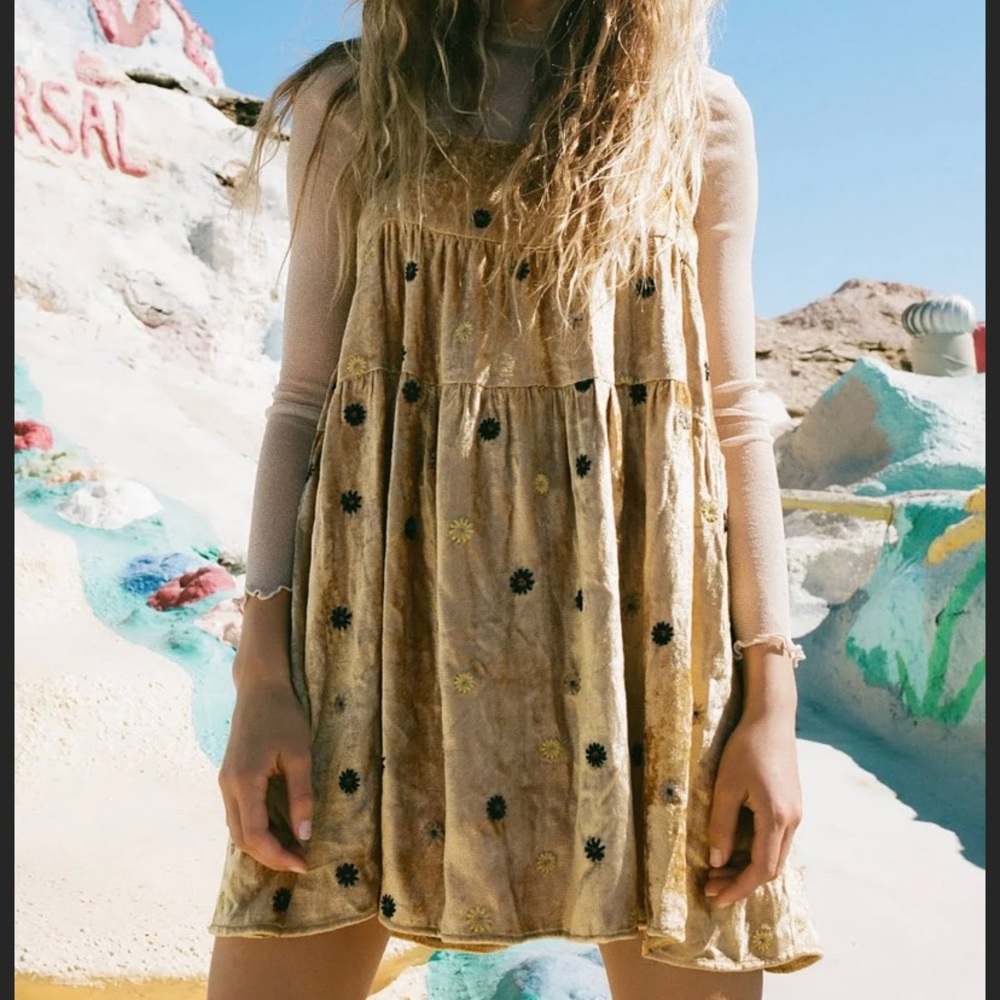 Kimchi Blue UO Alice Embroidered Babydoll Dress